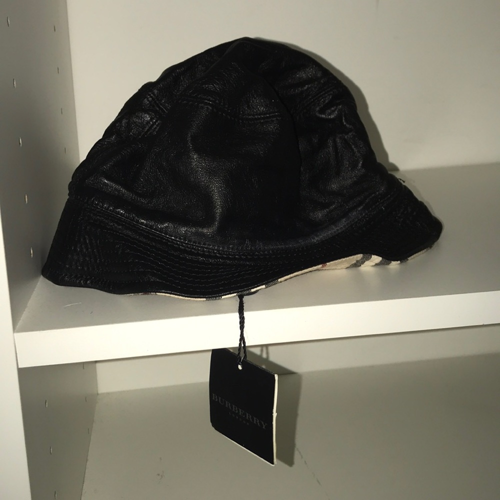 BURBERRY BUCKET HAT 402 BLK NAPP